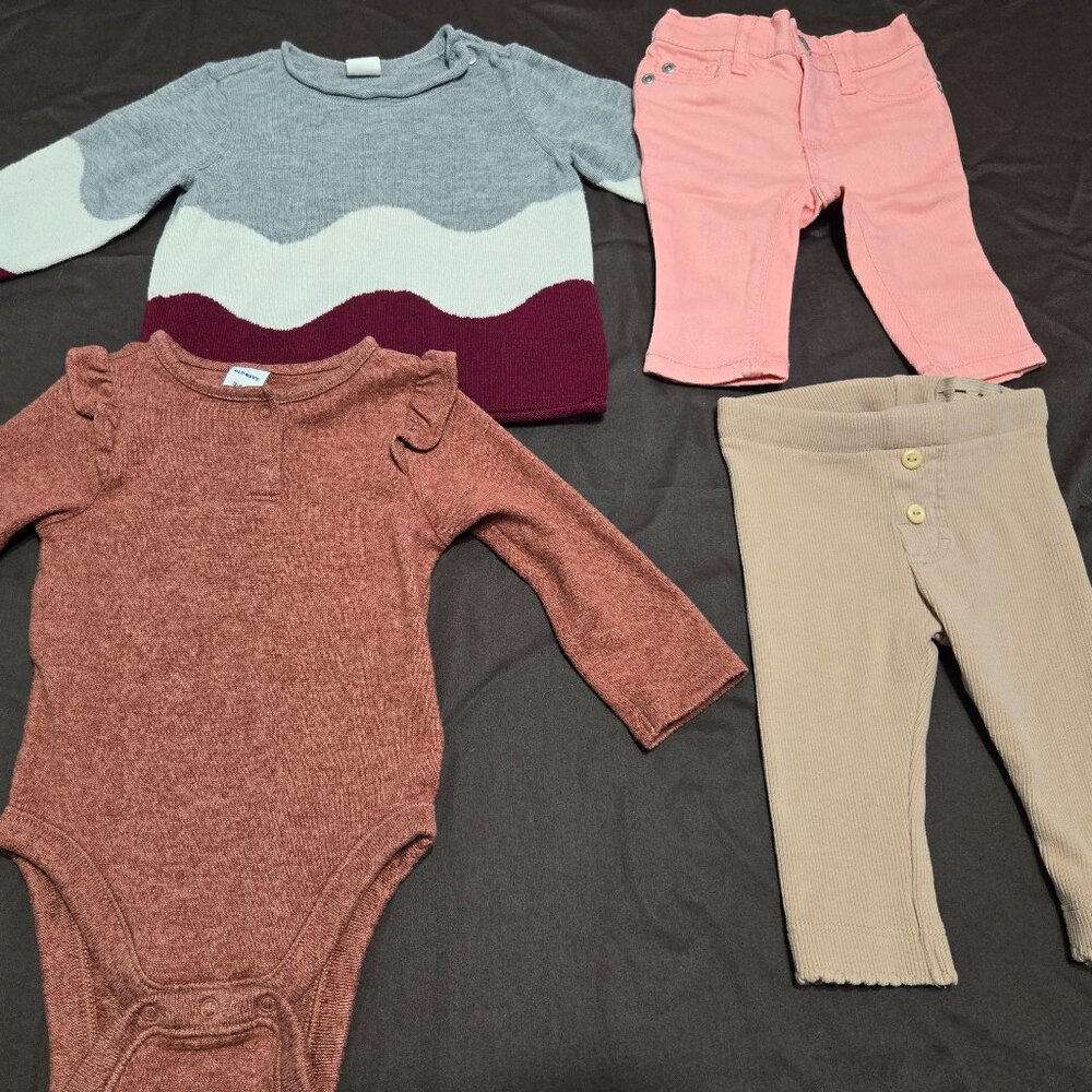 Girls Four Piece Fall Bundle H&M Gap 0-6 Month Size Two Pants 2 Long Sleeve Tops